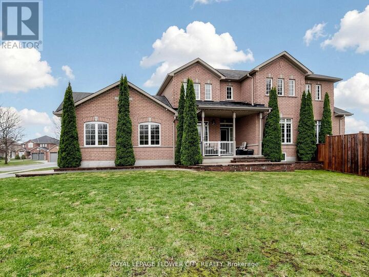 Property Photo:  2 Don Morris Court  ON L1C 5P7 