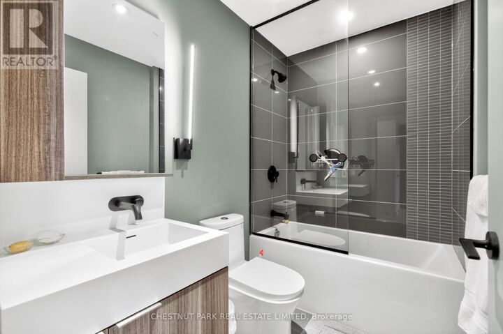 Property Photo:  117 Broadway Avenue 2810  ON M4P 1V3 