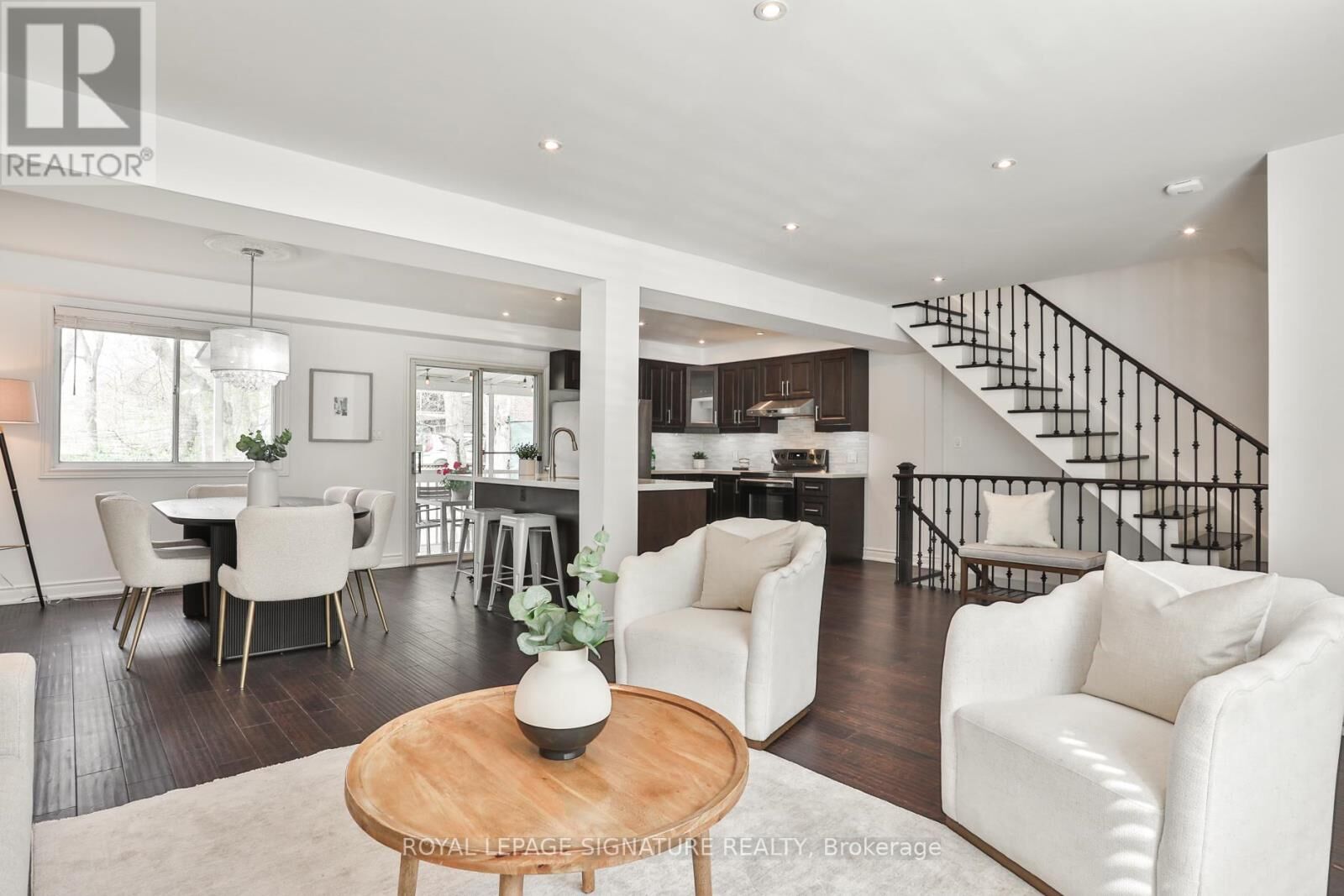Property Photo:  280 Gowan Avenue  ON M4J 2K6 