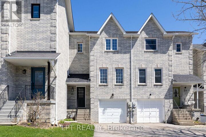 Property Photo:  25 Hattie Court  ON L4P 3Z7 