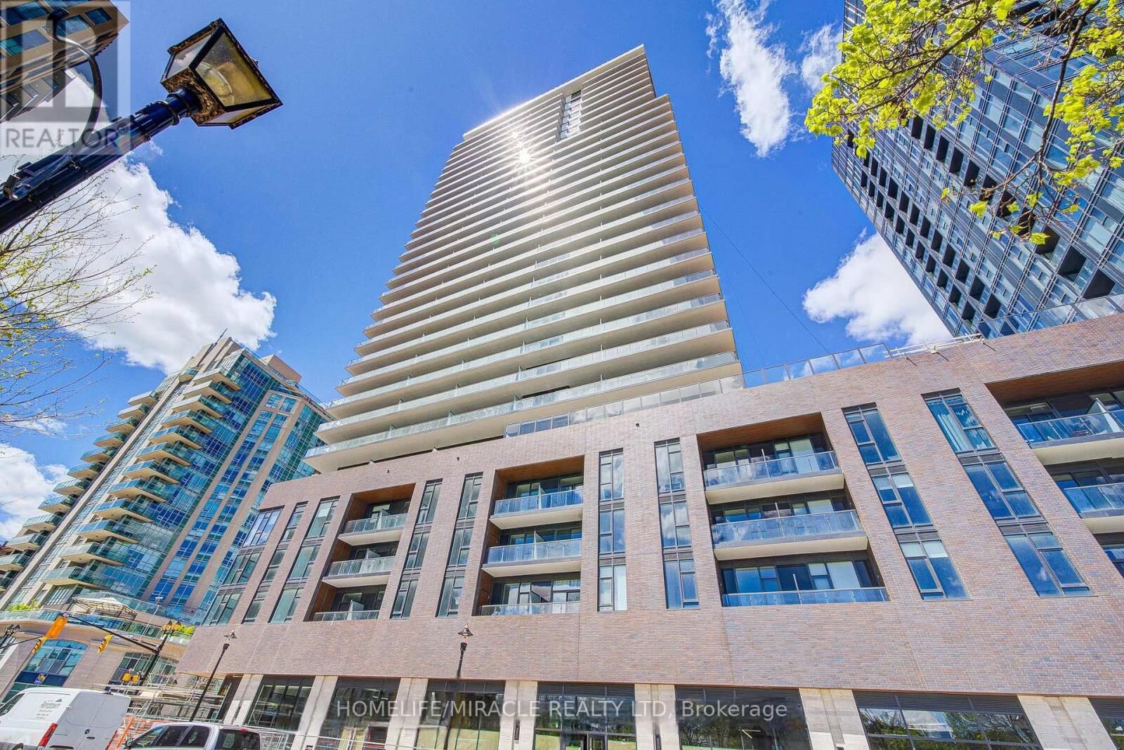 Property Photo:  2075 Lakeshore Road 312  ON L7R 0H3 