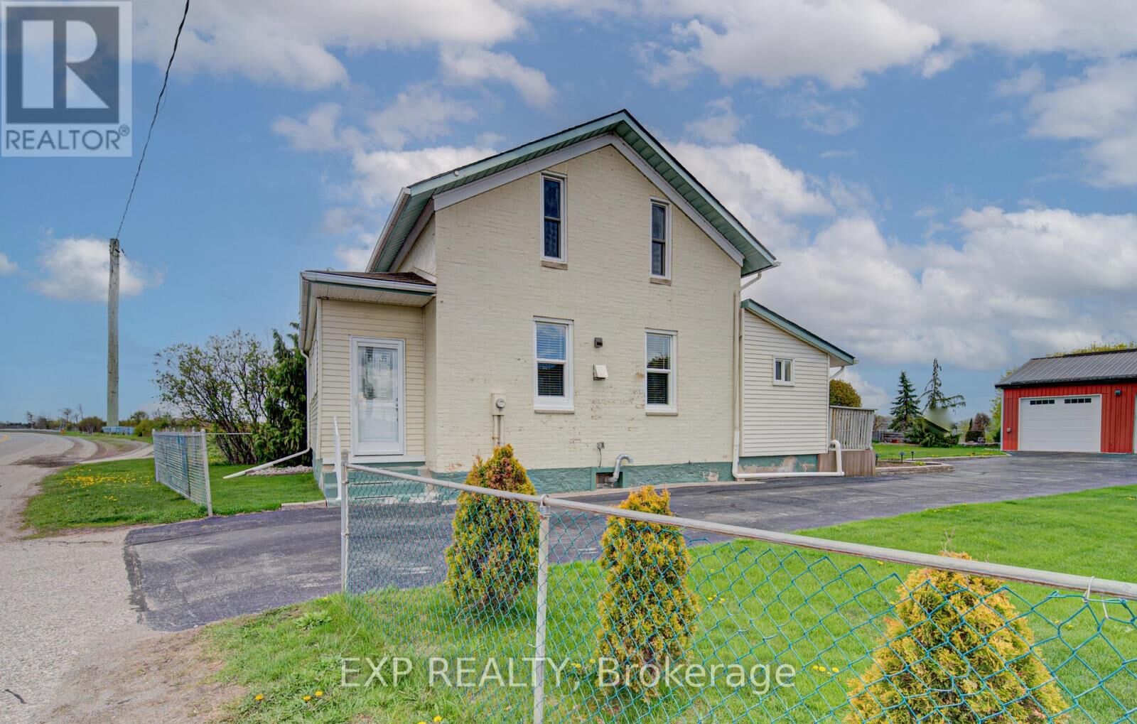Property Photo:  5014 Fountain Street North  ON N0B 1M0 