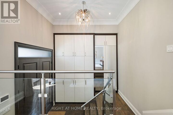 Property Photo:  316 Churchill Avenue  ON M2R 1E7 