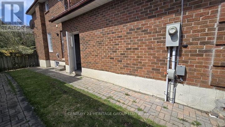Property Photo:  9 Addison Street Bsmt  ON L4C 7M2 