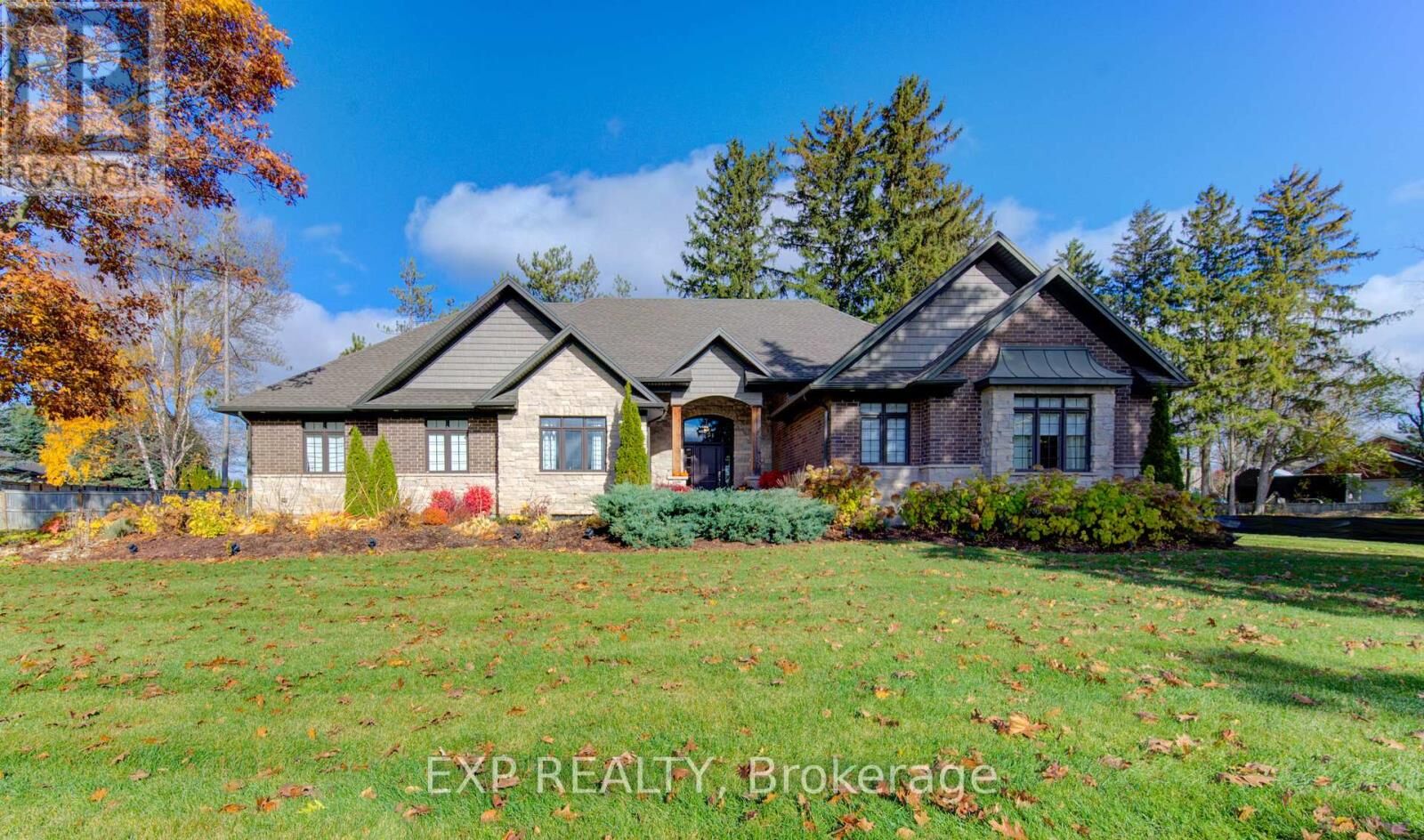 Property Photo:  52 Edgehill Drive  ON N2P 2C6 