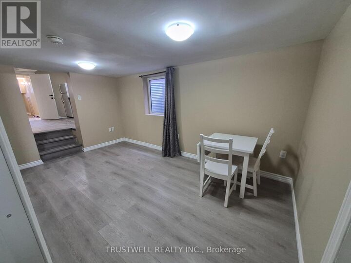 Property Photo:  3 Plumbrook Crescent Lower  ON M1S 3Z9 