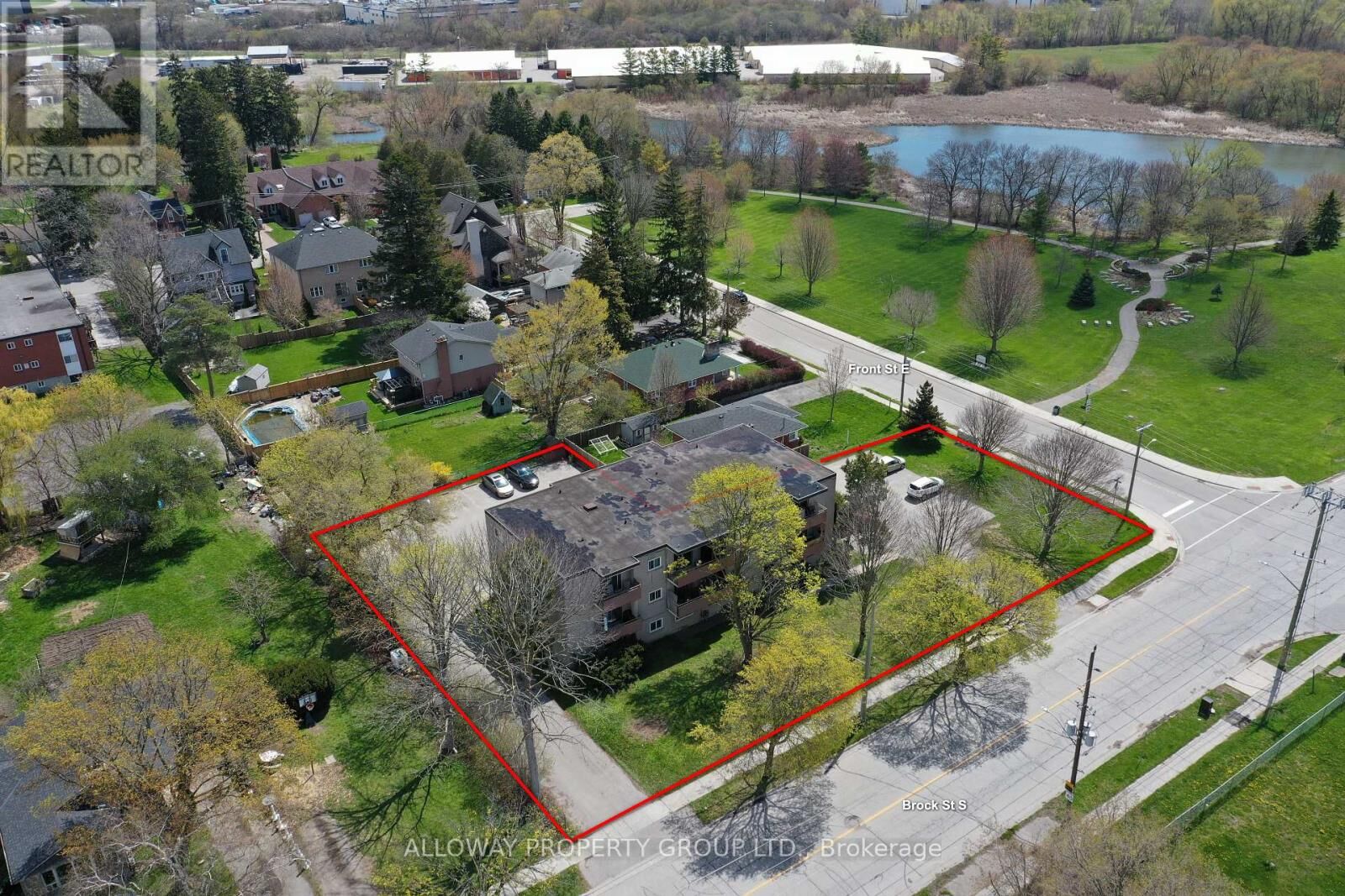 Property Photo:  102 Front Street East  ON L1N 1A1 
