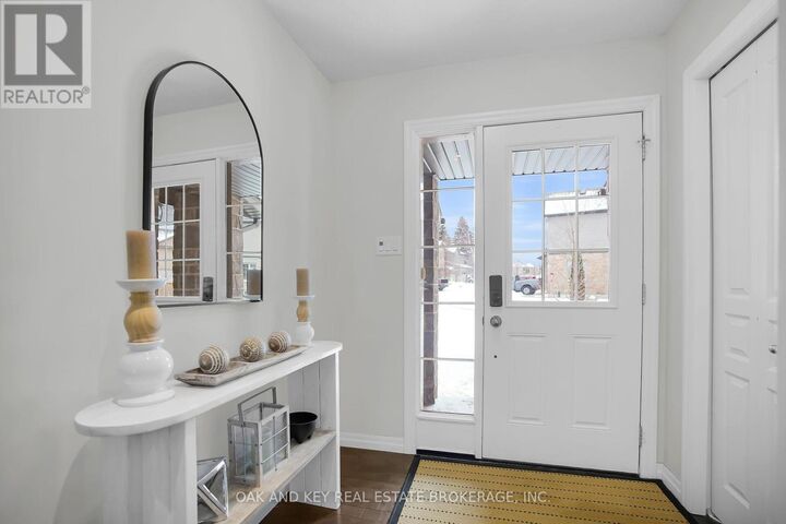 Property Photo:  55 Harrison Street 8  ON N5A 0C9 