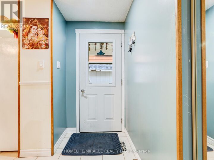 Property Photo:  128 Macatee Place South  ON N1R 6Z8 