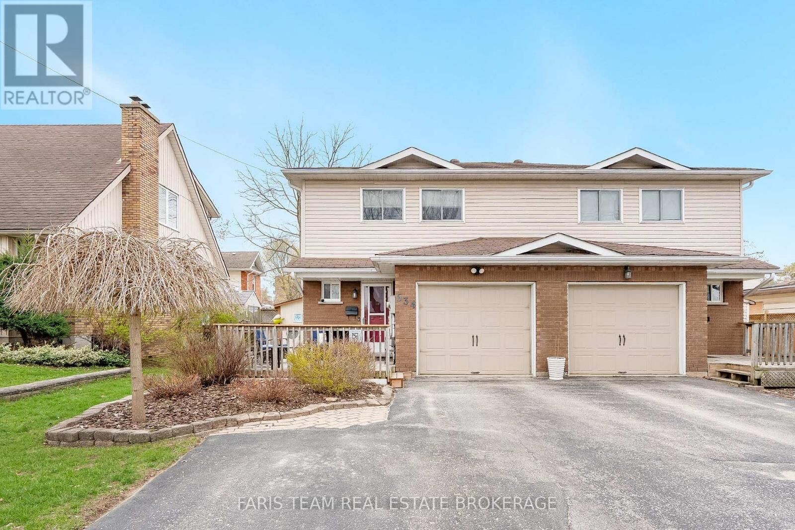 Property Photo:  534 Wellington Street  ON L4R 4W6 