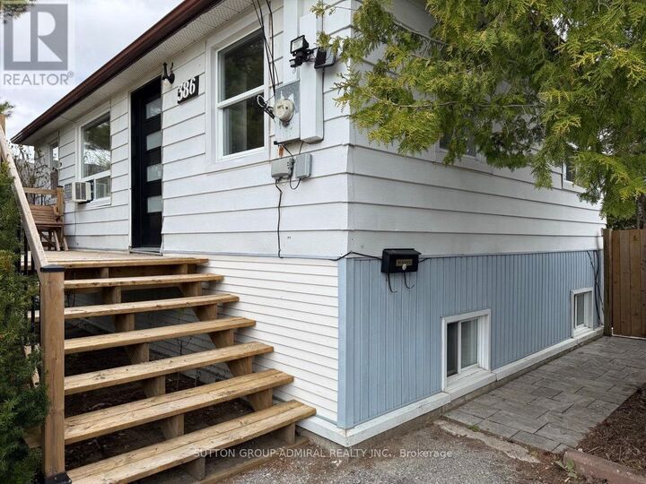 Property Photo:  386 Irene Drive  ON L4P 3B2 