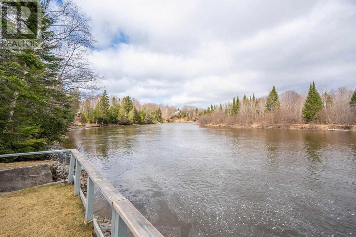 Property Photo: 98 Whispering Pines Rd ON P0S 1E0