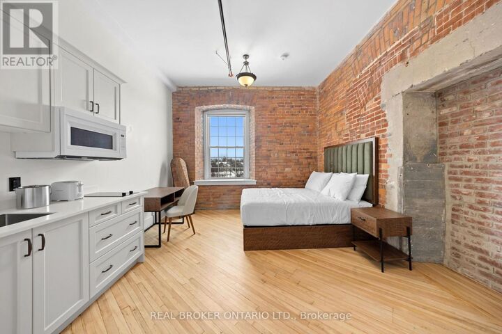 Property Photo:  150 Mill Street 201  ON K7C 1T4 