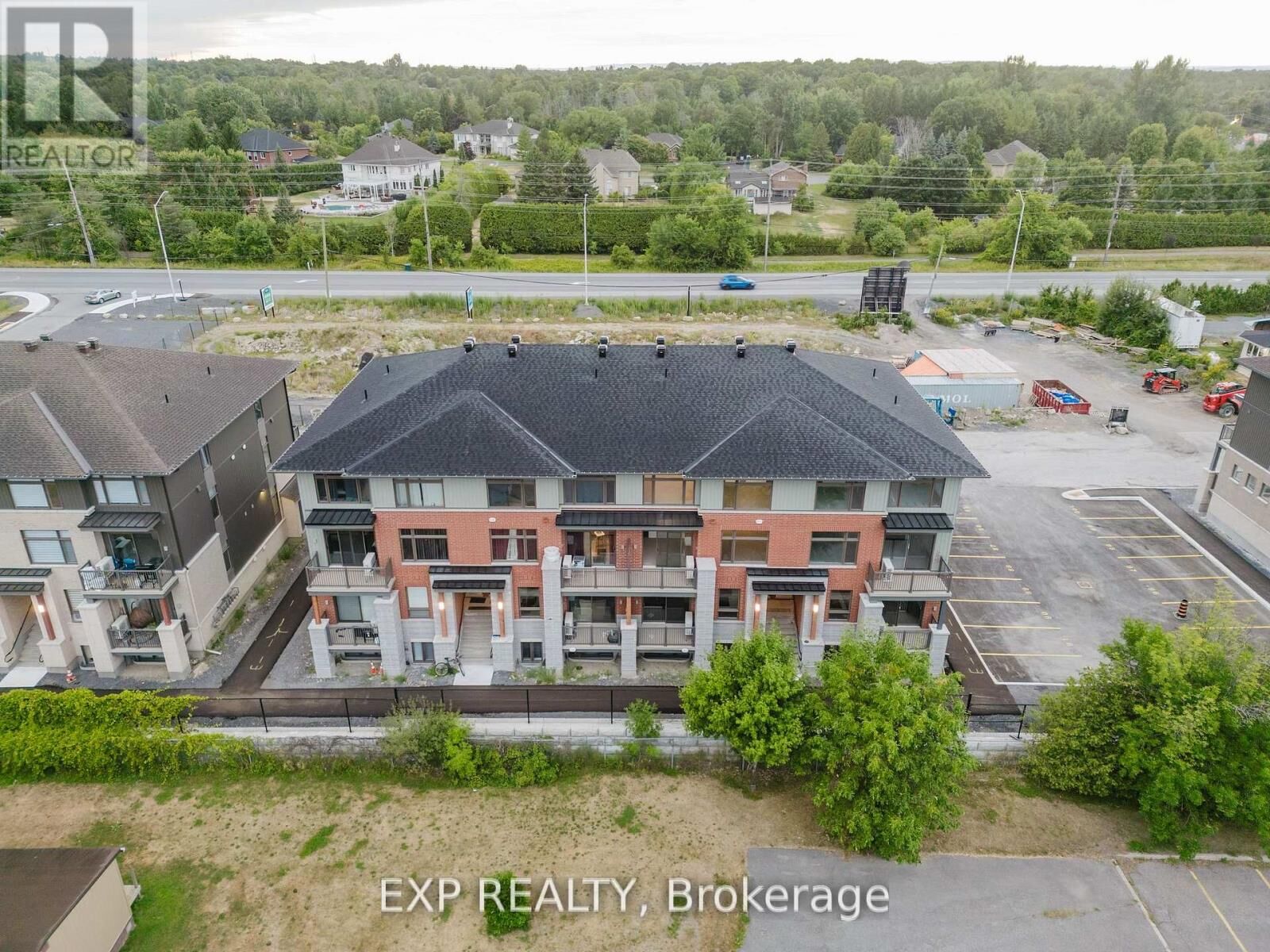 Property Photo:  603 Silhouette Private  ON K2J 4S3 
