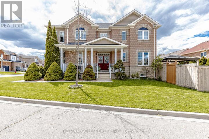 Property Photo:  45 Fishing Crescent  ON L6V 4S4 
