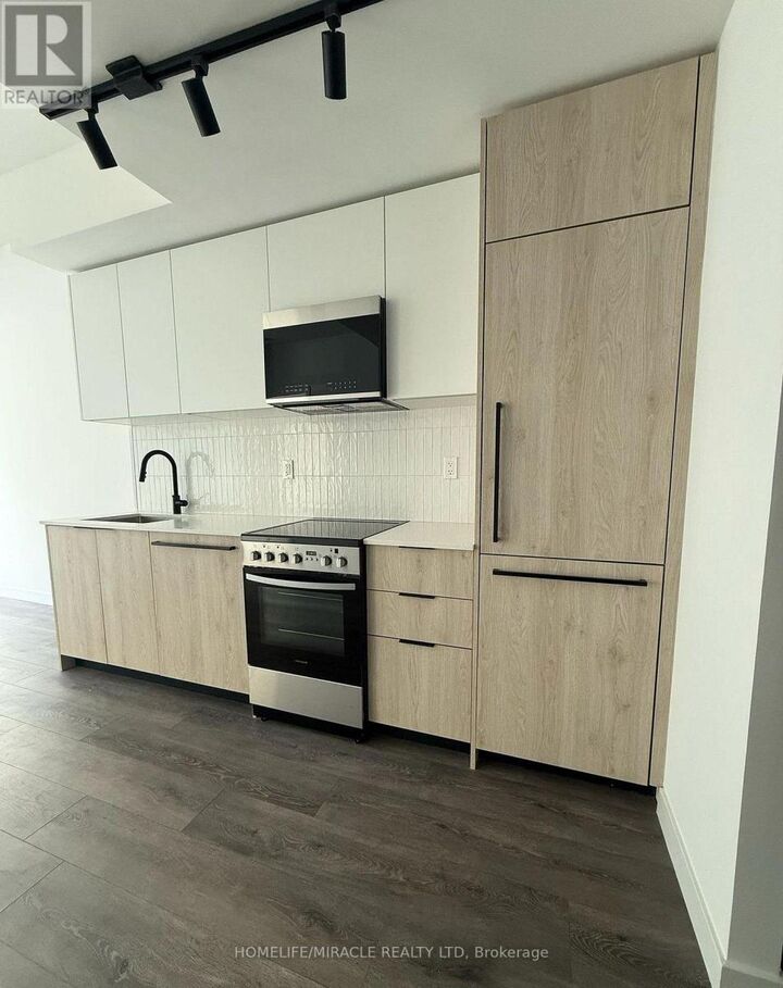 Property Photo:  1635 Military Trail 405  ON M1C 1B2 