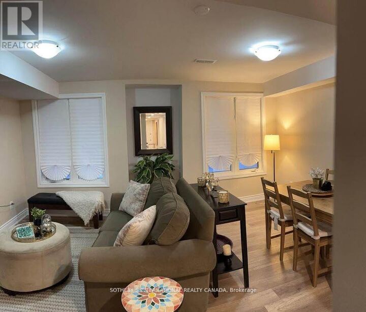 Property Photo:  1431 Rolph Terrace  ON L9T 7E1 