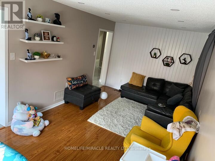 Property Photo:  108 Michigan Avenue  ON L6Y 4N6 