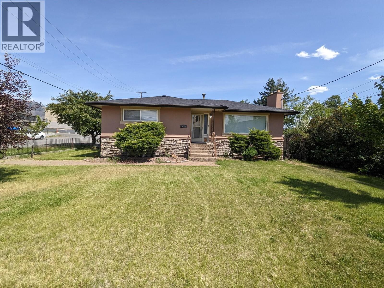 Property Photo:  1020 13th Street  BC V2B 3C9 