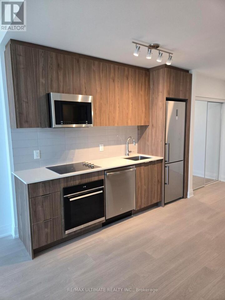 Property Photo:  743 Warden Avenue 315  ON M1L 4A8 