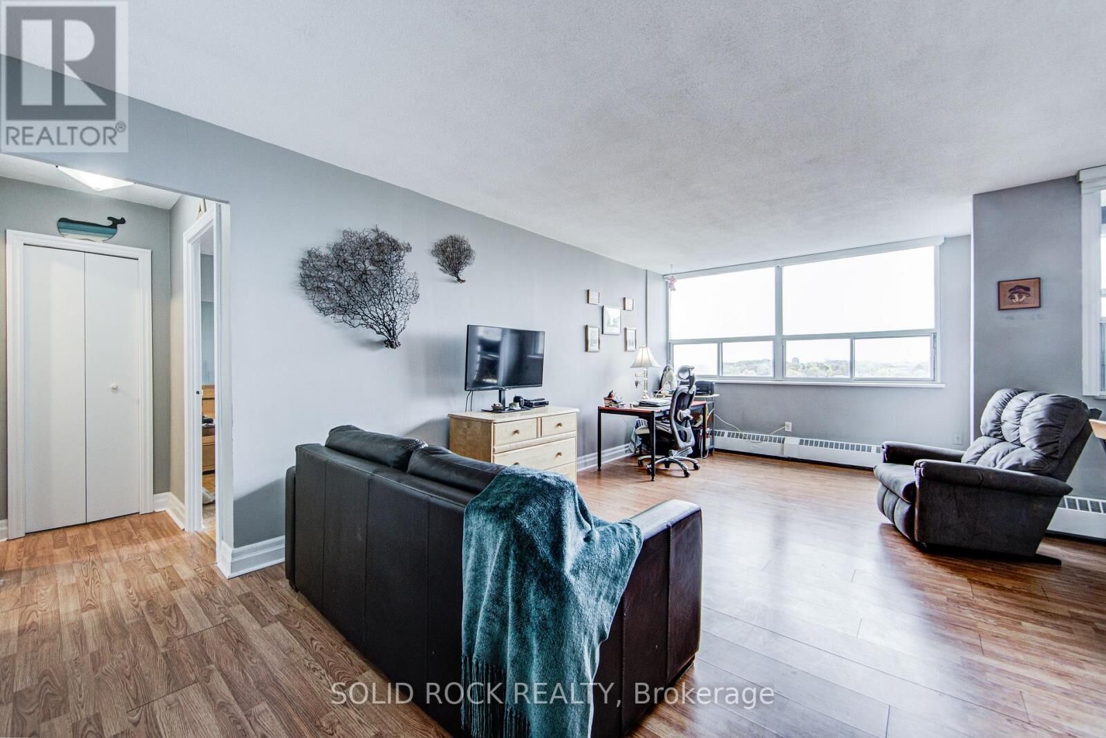 Property Photo:  451 The West Mall West 810  ON M9C 1G1 