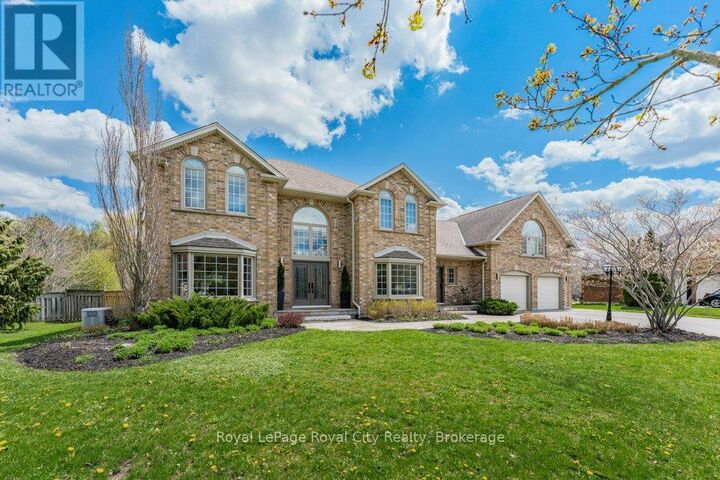 Property Photo:  47 Cross Creek Boulevard  ON N1H 6J2 