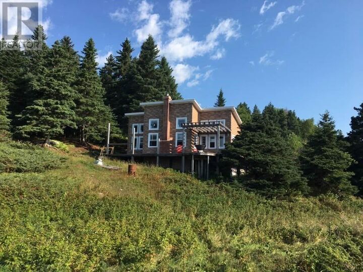 1 Julie'S Harbour — photo 1
