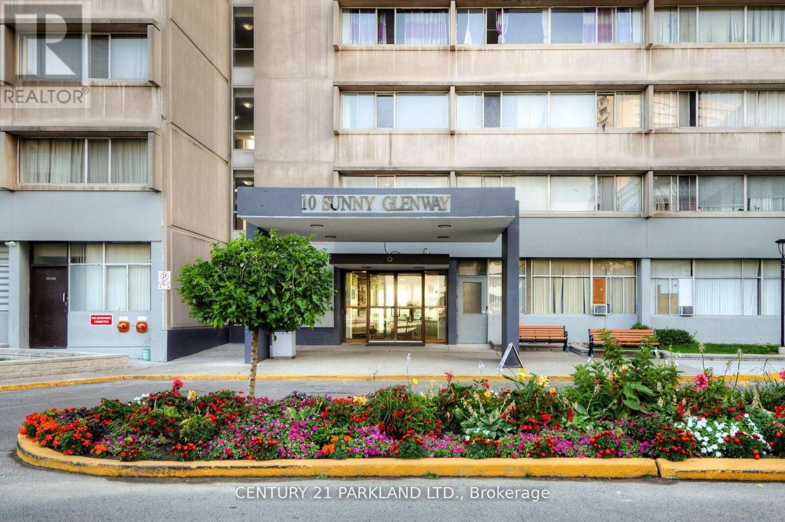 Property Photo:  10 Sunny Glen Way 701  ON M3C 2Z3 