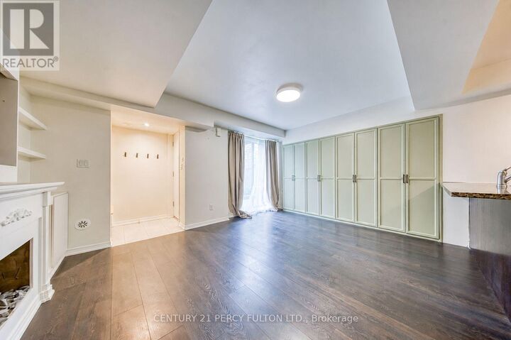Property Photo:  3 Applewood Lane West 103  ON M9C 0C1 