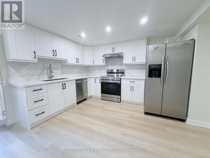 Property Photo:  8 Cedar Forest Court Lower  ON L3T 2A4 