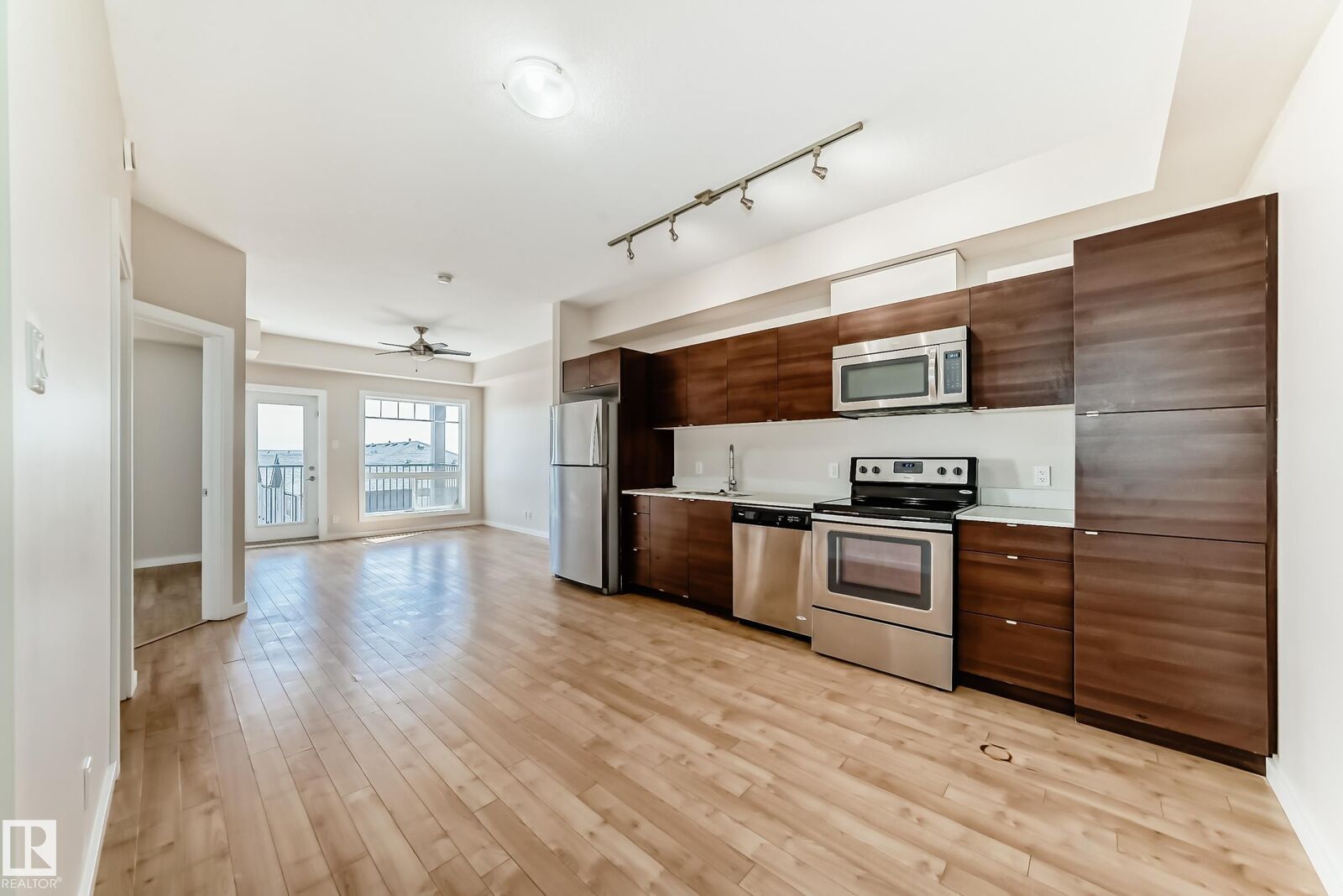Property Photo:  9519 160 Avenue NW 413  AB T5Z 0N1 