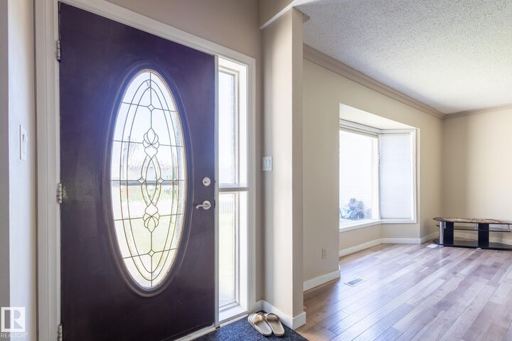 Property Photo:  18012 96 Street NW  AB T5Z 2G5 