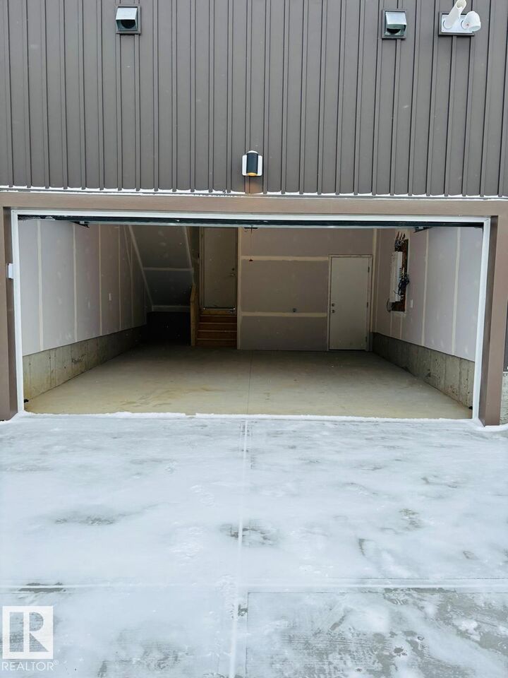 Property Photo:  526 37 Street SW  AB T6X 3B2 