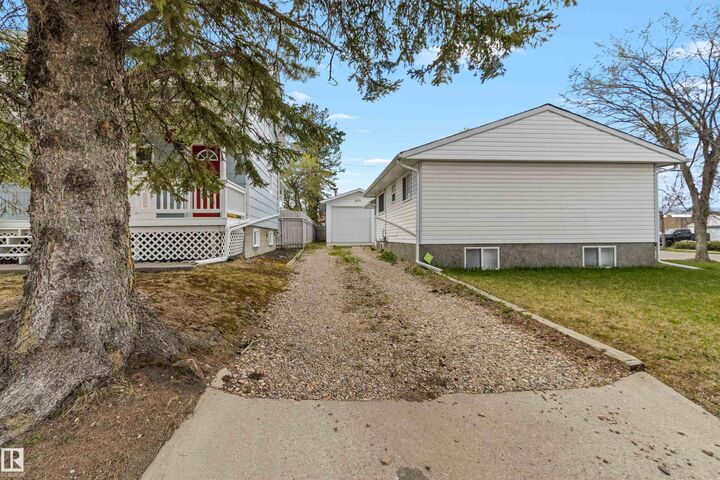 Property Photo:  4903 52 Avenue  AB T7A 1C9 