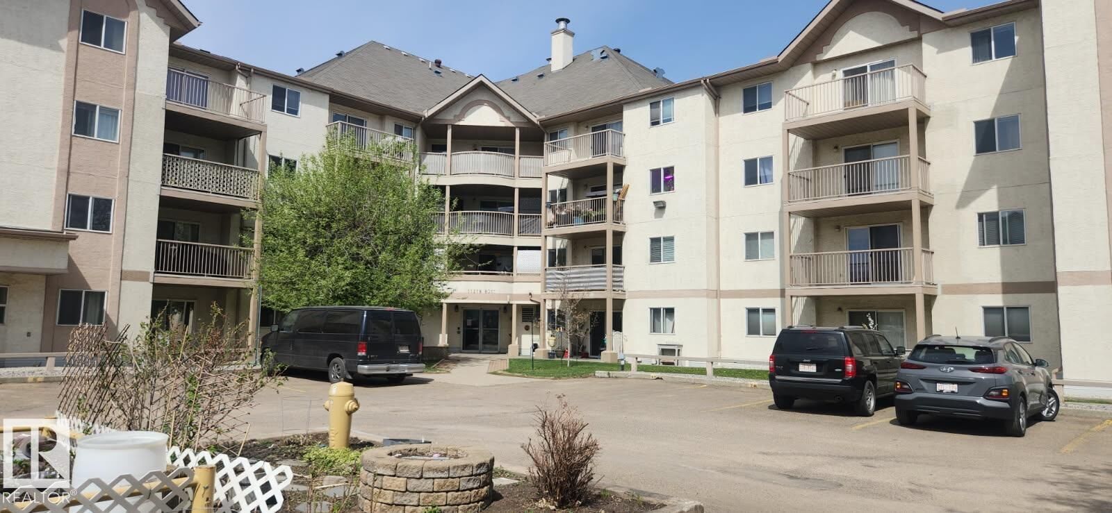 Property Photo:  11218 80 Street NW 204  AB T5B 4V9 