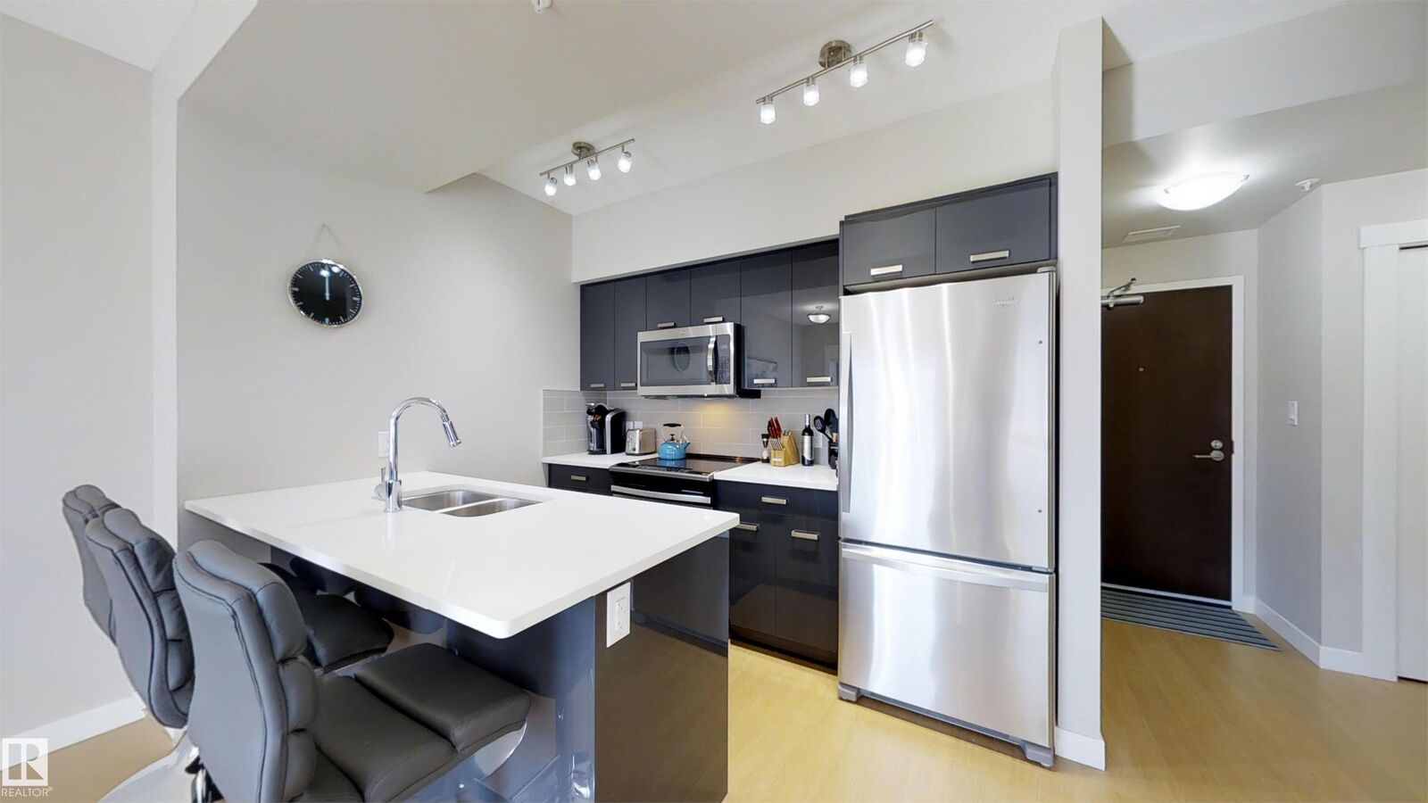 Property Photo:  10410 102 Avenue NW 1603  AB T5J 0E9 