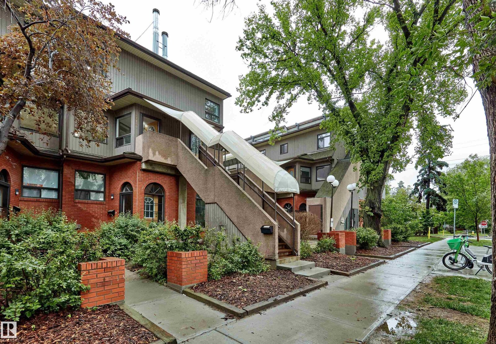 Property Photo:  11140 83 Avenue NW  AB T6G 0V1 