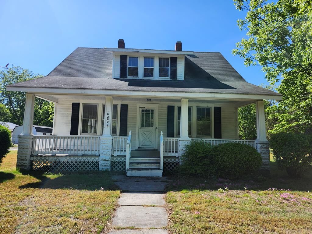 Property Photo:  18280 Cassatt Ave  VA 23421 