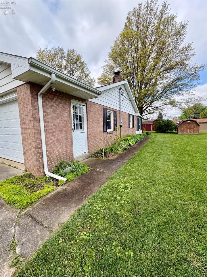 Property Photo:  41 Oakwood Drive  OH 44883 