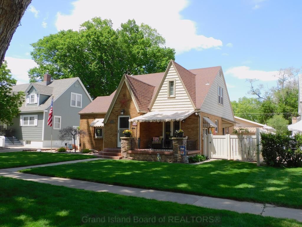 Property Photo:  706 W 11th St  NE 68801 