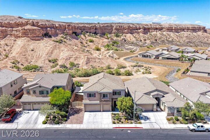 Property Photo:  1702 Sonoran Bluff Avenue  NV 89014 