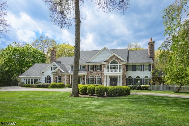 Property Photo:  9 Green Hill Rd  NJ 07930 
