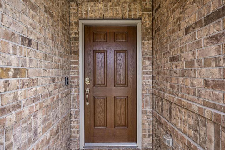 Property Photo: 4335 Imperial Gardens Drive TX 77386