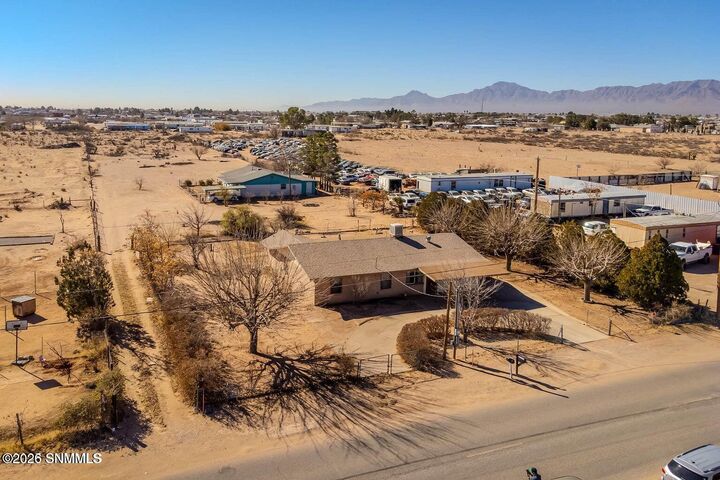 Property Photo:  733 El Paseo Drive 1 &Amp 2  NM 88081 