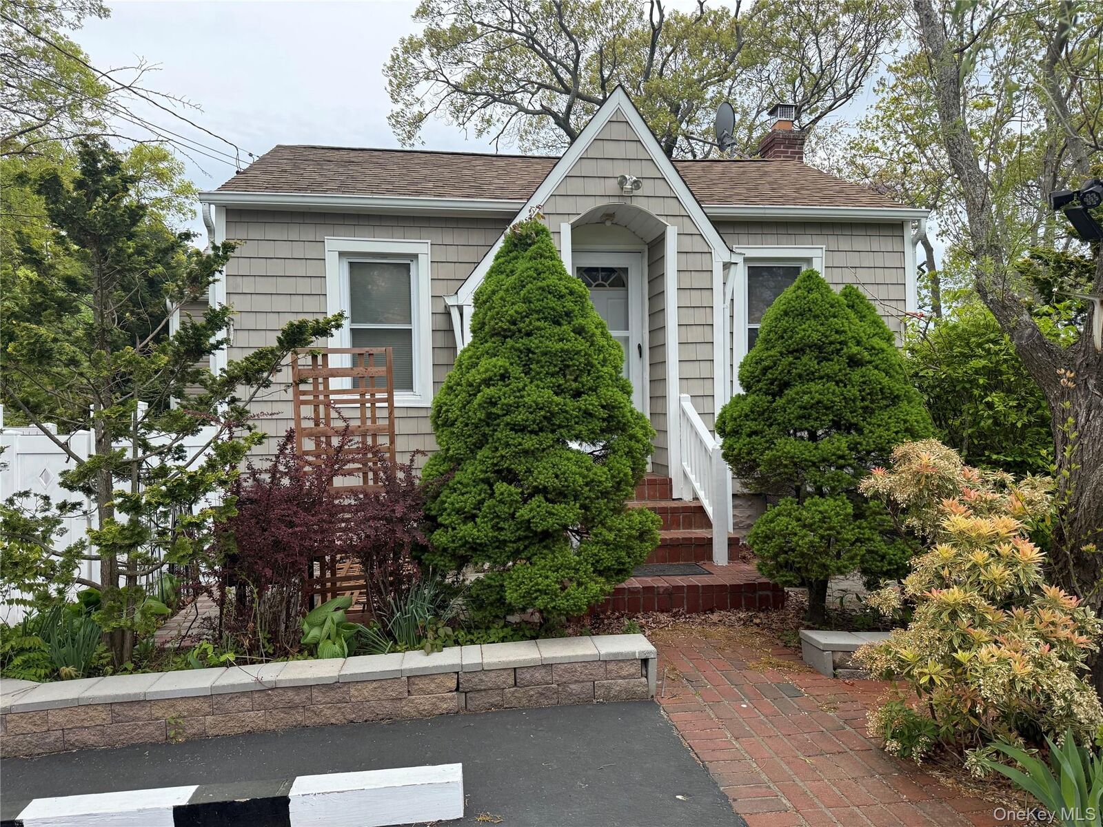 Property Photo:  26 Long Beach Drive  NY 11789 