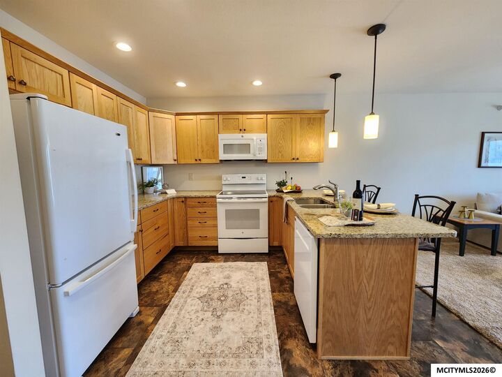 Property Photo: 809 7th Ave N #311 IA 50428