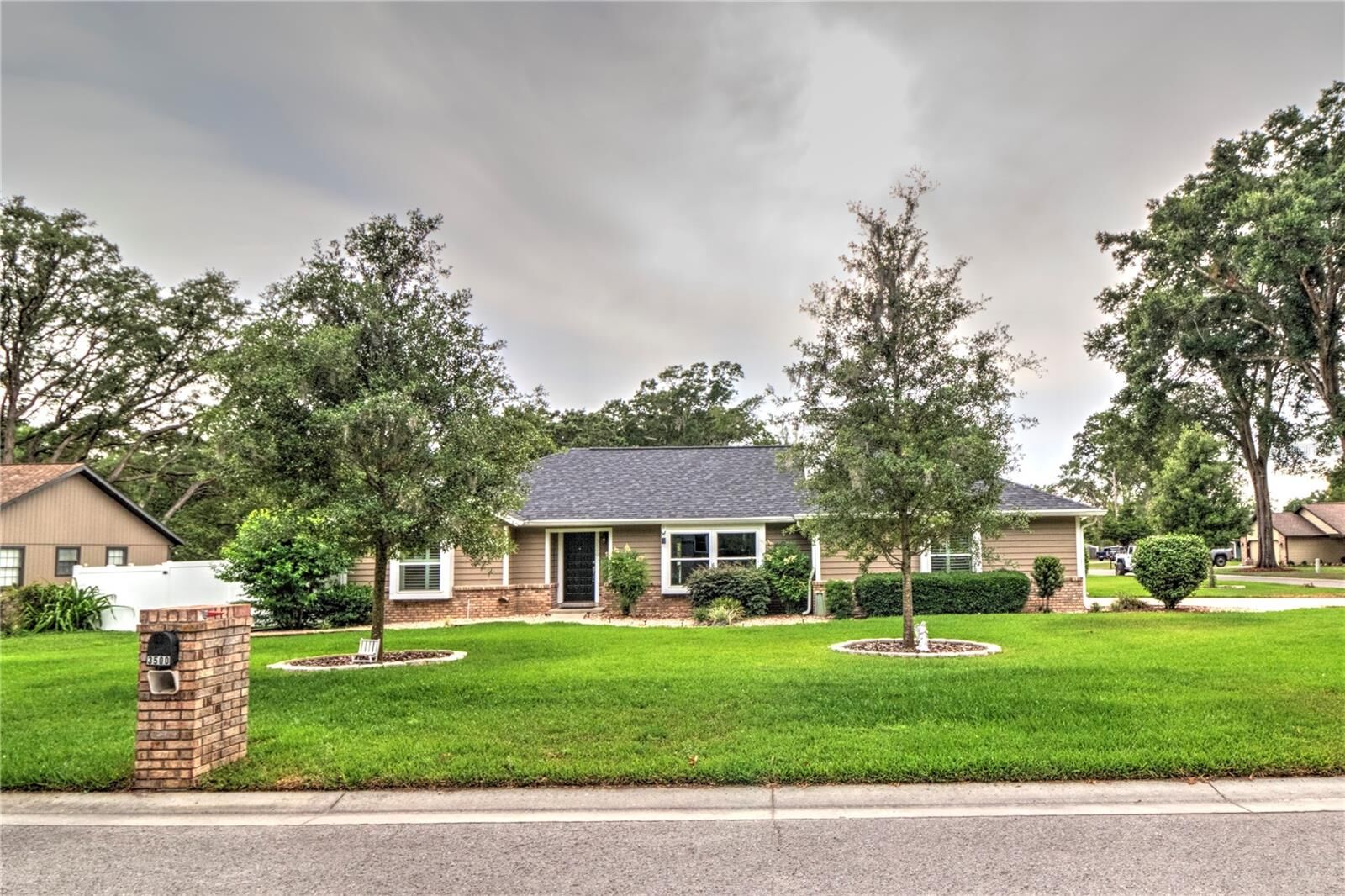 Property Photo:  3500 SE 56th Avenue  FL 34480 