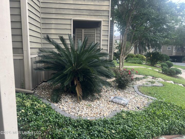 Property Photo:  495 Popps Ferry Road  MS 39531 