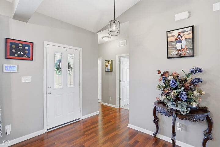 Property Photo: 4323 Raintree Boulevard IN 46143