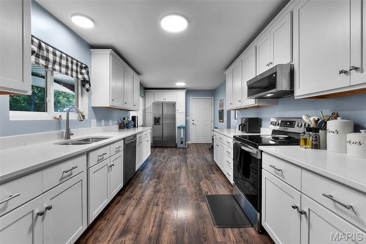 Property Photo:  1859 Lakeshore Drive  MO 63701 